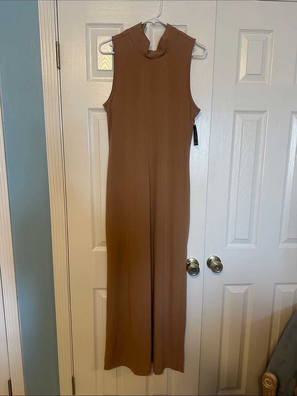 Boston Proper Sleeveless Maxi Dress in Warm Brown